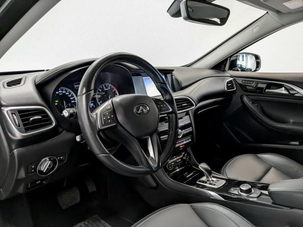 Infiniti QX30 с пробегом 2017 года, цена 2 250 000 рублей, 109103 км, внедорожник, Автокод Объявления