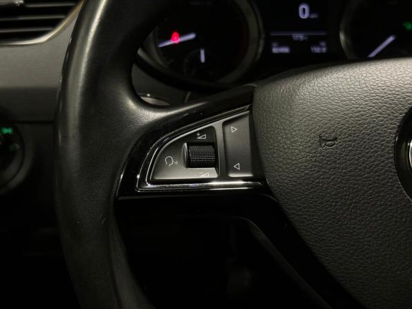 Skoda Octavia III (A7) Рестайлинг с пробегом 2019 года, цена 1 731 000 рублей, 82494 км, лифтбек, Автокод Объявления