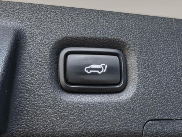 Hyundai Santa Fe IV Рестайлинг с пробегом 2021 года, цена 3 570 000 рублей, 136074 км, внедорожник, Автокод Объявления