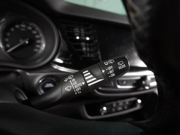Opel Insignia II с пробегом 2018 года, цена 1 889 000 рублей, 169240 км, универсал, Автокод Объявления