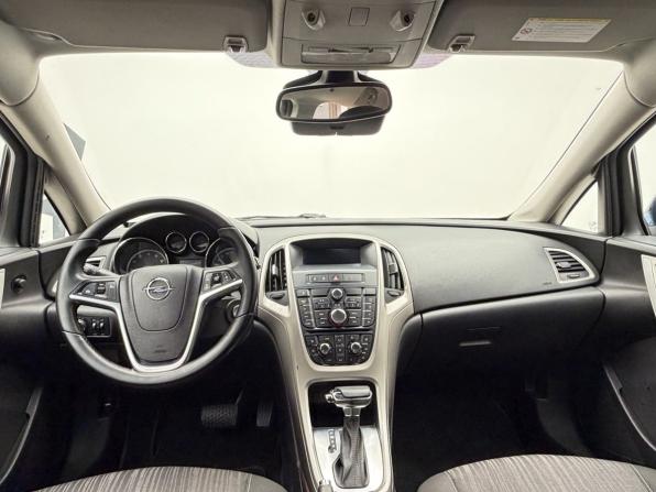 Opel Astra J с пробегом 2012 года, цена 760 000 рублей, 202888 км, хэтчбек, Автокод Объявления