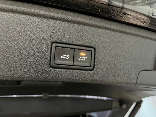 Volkswagen Touareg III с пробегом 2020 года, цена 4 450 000 рублей, 199674 км, внедорожник, Автокод Объявления