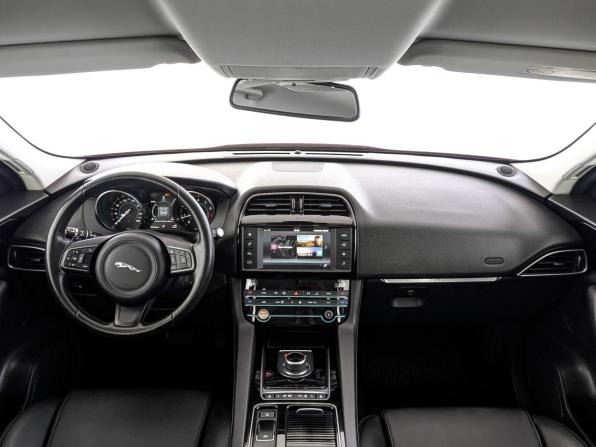 Jaguar F-Pace I с пробегом 2018 года, цена 2 990 000 рублей, 84259 км, внедорожник, Автокод Объявления