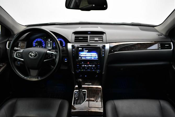 Toyota Camry VII (XV50) Рестайлинг 2 с пробегом 2017 года, цена 2 050 000 рублей, 129024 км, седан, Автокод Объявления