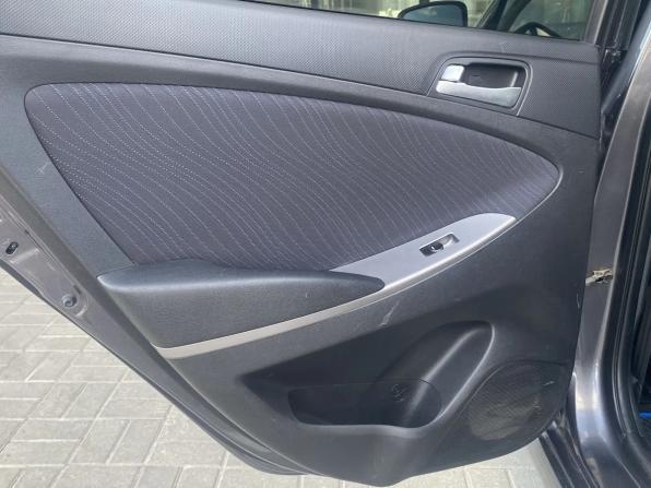 Hyundai Solaris I Рестайлинг с пробегом 2015 года, цена 867 000 рублей, 148468 км, седан, Автокод Объявления