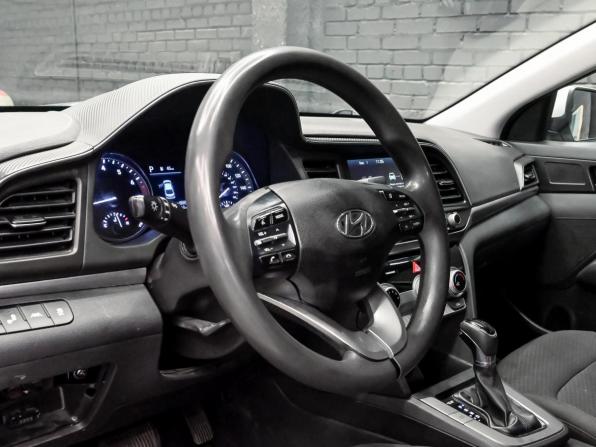 Hyundai Elantra VI (AD) Рестайлинг с пробегом 2019 года, цена 1 300 000 рублей, 159325 км, седан, Автокод Объявления