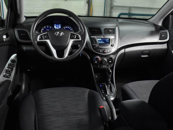 Hyundai Solaris I Рестайлинг с пробегом 2015 года, цена 940 000 рублей, 197150 км, хэтчбек, Автокод Объявления
