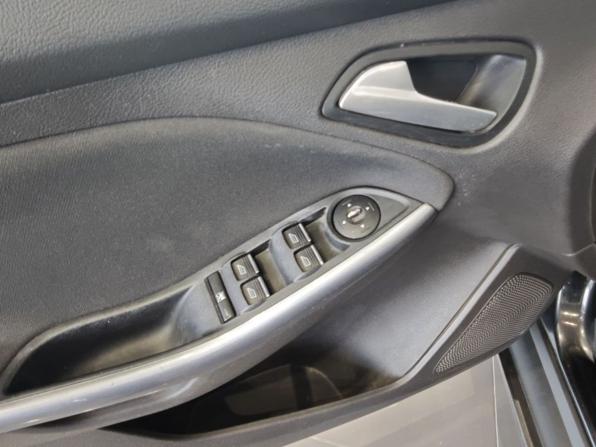 Ford Focus III с пробегом 2014 года, цена 645 000 рублей, 248075 км, хэтчбек, Автокод Объявления