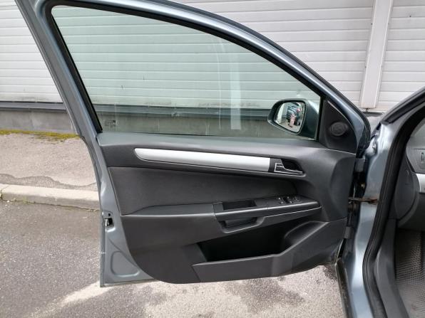 Opel Astra H Рестайлинг с пробегом 2011 года, цена 329 000 рублей, 253917 км, универсал, Автокод Объявления