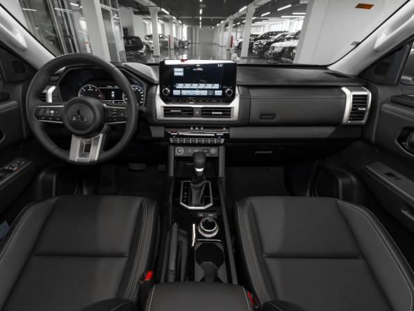 Mitsubishi L200 VI с пробегом 2025 года, цена 5 350 000 рублей, 15 км, пикап, Автокод Объявления