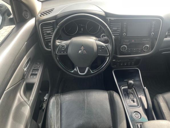 Mitsubishi Outlander III Рестайлинг 2 с пробегом 2017 года, цена 1 455 000 рублей, 264389 км, внедорожник, Автокод Объявления