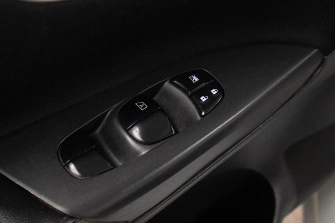 Nissan Sentra VII (B17) с пробегом 2015 года, цена 949 000 рублей, 214000 км, седан, Автокод Объявления