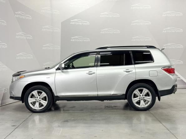 Toyota Highlander II (XU40) Рестайлинг с пробегом 2013 года, цена 1 850 000 рублей, 239510 км, внедорожник, Автокод Объявления