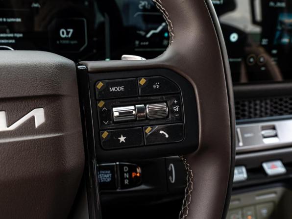 Kia Tasman с пробегом 2025 года, цена 5 990 000 рублей, 2047 км, offers.body_type.unknown, Автокод Объявления