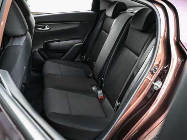 Kia Rio IV Рестайлинг с пробегом 2021 года, цена 1 719 000 рублей, 73273 км, седан, Автокод Объявления