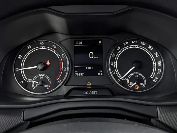 Skoda Rapid II с пробегом 2022 года, цена 2 010 000 рублей, 76295 км, лифтбек, Автокод Объявления