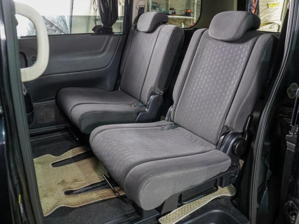 Nissan Serena III (C25) с пробегом 2007 года, цена 879 000 рублей, 260998 км, минивэн, Автокод Объявления