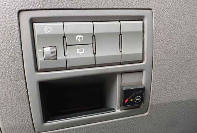 Kia Carens I (RS) Рестайлинг с пробегом 2006 года, цена 500 000 рублей, 225668 км, компактвэн, Автокод Объявления