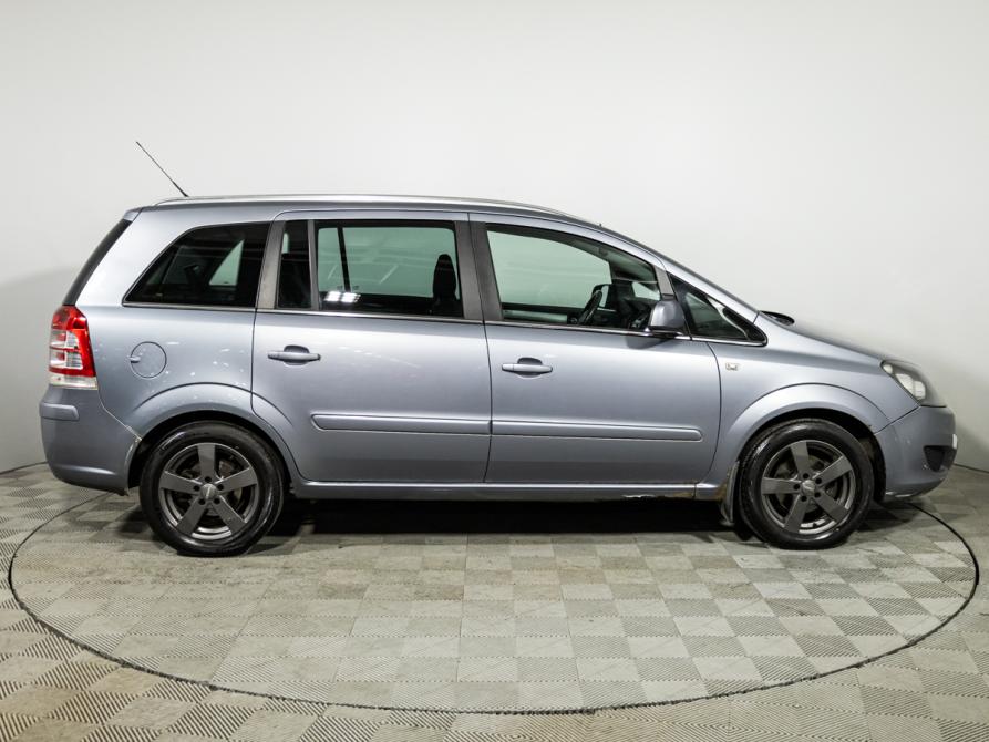 Opel Zafira B Рестайлинг Санкт-Петербург  - изображение 4