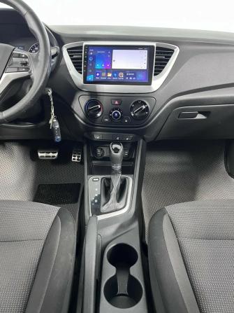 Hyundai Solaris II с пробегом 2017 года, цена 945 000 рублей, 172314 км, седан, Автокод Объявления