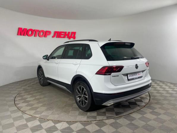 Volkswagen Tiguan II с пробегом 2019 года, цена 2 032 000 рублей, 201288 км, внедорожник, Автокод Объявления