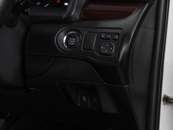 Toyota Premio II (T26) Рестайлинг 2 с пробегом 2019 года, цена 1 749 000 рублей, 119356 км, седан, Автокод Объявления