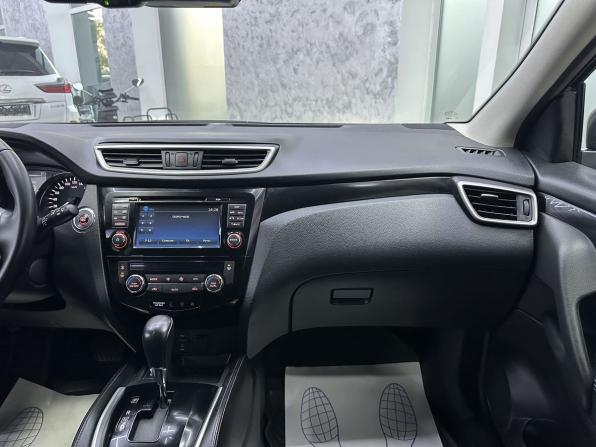 Nissan Qashqai II с пробегом 2017 года, цена 1 845 000 рублей, 98250 км, внедорожник, Автокод Объявления