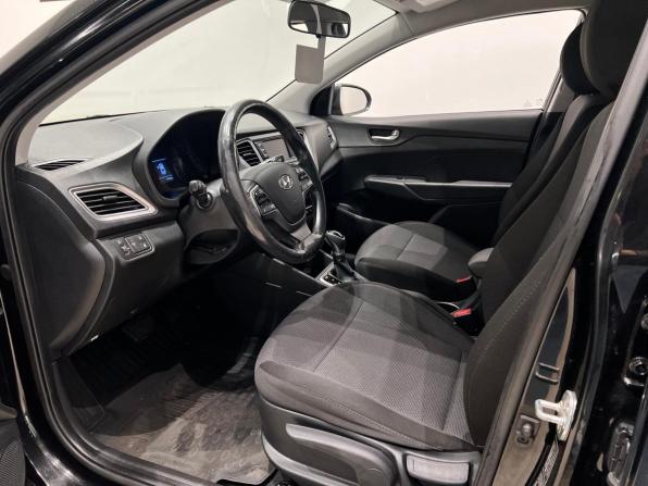 Hyundai Solaris II с пробегом 2019 года, цена 1 029 000 рублей, 171455 км, седан, Автокод Объявления