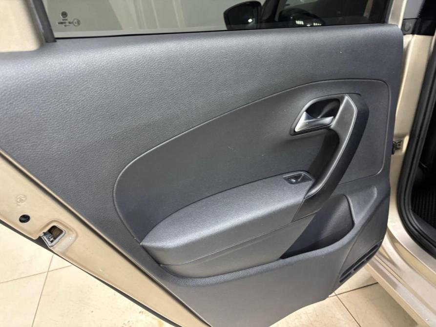 Volkswagen Polo V Рестайлинг Альметьевск  - изображение 17