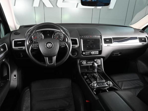 Volkswagen Touareg II Рестайлинг с пробегом 2017 года, цена 3 719 000 рублей, 86356 км, внедорожник, Автокод Объявления
