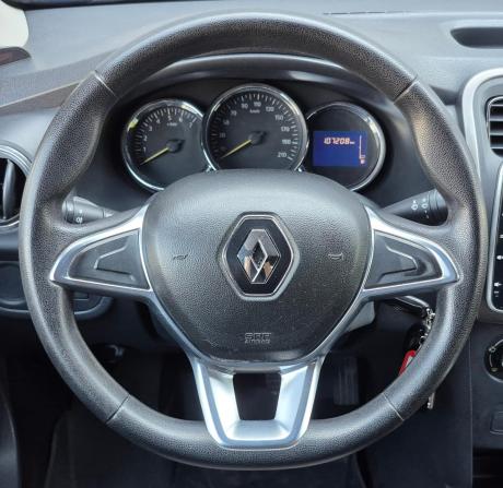 Renault Logan II Рестайлинг с пробегом 2018 года, цена 858 000 рублей, 106000 км, седан, Автокод Объявления