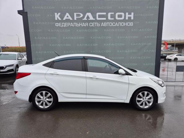 Hyundai Solaris I Рестайлинг с пробегом 2015 года, цена 1 060 000 рублей, 100591 км, седан, Автокод Объявления