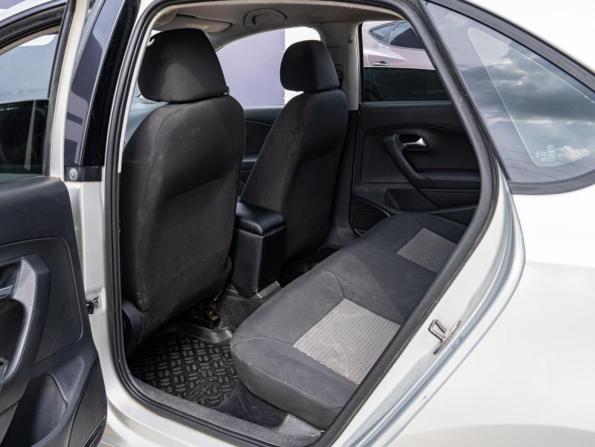 Volkswagen Polo V с пробегом 2010 года, цена 595 000 рублей, 230438 км, седан, Автокод Объявления