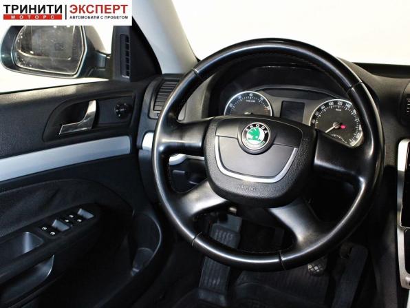 Skoda Octavia II (A5) Рестайлинг с пробегом 2011 года, цена 797 000 рублей, 261399 км, лифтбек, Автокод Объявления