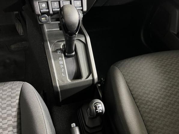 Suzuki Jimny IV с пробегом 2022 года, цена 3 097 000 рублей, 54399 км, внедорожник, Автокод Объявления