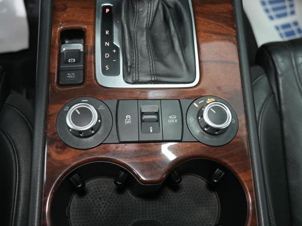 Volkswagen Touareg II с пробегом 2010 года, цена 2 300 000 рублей, 256372 км, внедорожник, Автокод Объявления