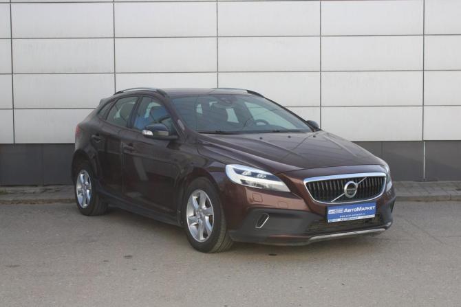 Volvo V40 II Рестайлинг с пробегом 2017 года, цена 1 296 000 рублей, 192453 км, хэтчбек, Автокод Объявления