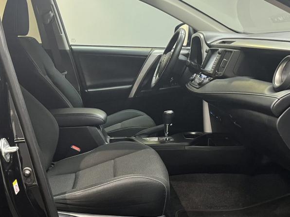 Toyota RAV4 IV (XA40) Рестайлинг с пробегом 2017 года, цена 2 350 000 рублей, 96294 км, внедорожник, Автокод Объявления