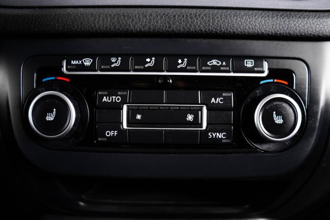 Volkswagen Tiguan I Рестайлинг с пробегом 2014 года, цена 1 659 000 рублей, 114989 км, внедорожник, Автокод Объявления