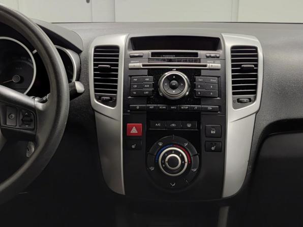 Kia Venga I с пробегом 2012 года, цена 649 000 рублей, 179218 км, минивэн, Автокод Объявления