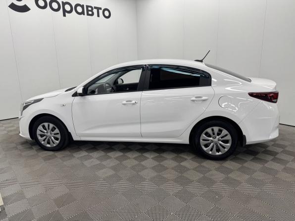 Kia Rio IV Рестайлинг с пробегом 2022 года, цена 1 599 000 рублей, 129344 км, седан, Автокод Объявления