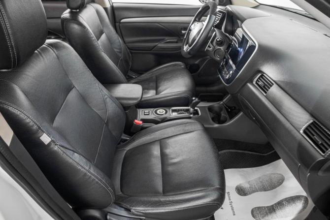 Mitsubishi Outlander III с пробегом 2013 года, цена 1 689 000 рублей, 198000 км, внедорожник, Автокод Объявления
