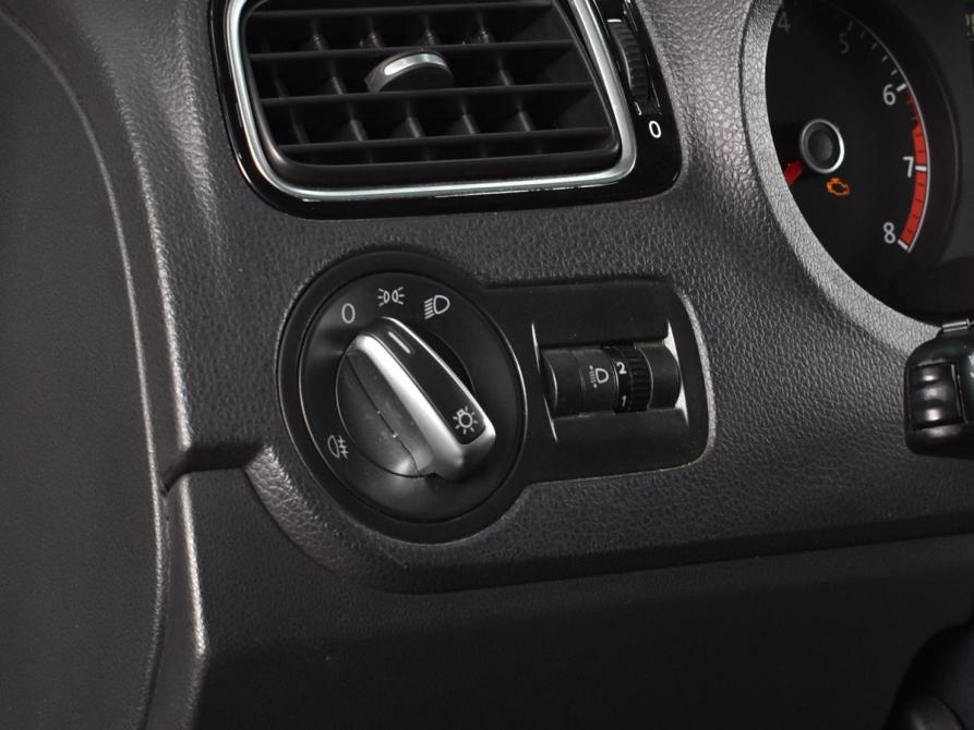 Volkswagen Polo V Рестайлинг Кемерово  - изображение 18