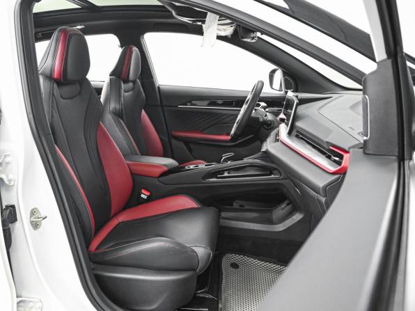 Geely Coolray I Рестайлинг с пробегом 2024 года, цена 2 279 000 рублей, 1175 км, внедорожник, Автокод Объявления