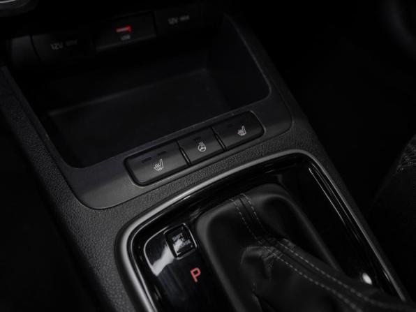 Kia Rio IV Рестайлинг с пробегом 2021 года, цена 1 595 000 рублей, 113055 км, хэтчбек, Автокод Объявления