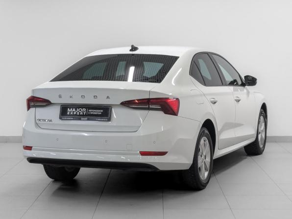 Skoda Octavia IV (A8) с пробегом 2021 года, цена 2 410 000 рублей, 39440 км, лифтбек, Автокод Объявления