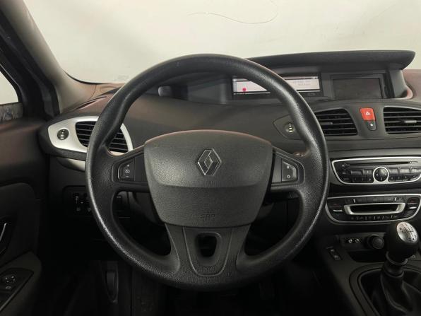 Renault Scenic III с пробегом 2009 года, цена 645 000 рублей, 227031 км, минивэн, Автокод Объявления