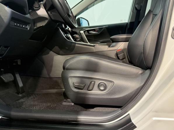 Toyota RAV4 V (XA50) с пробегом 2020 года, цена 3 810 000 рублей, 81084 км, внедорожник, Автокод Объявления