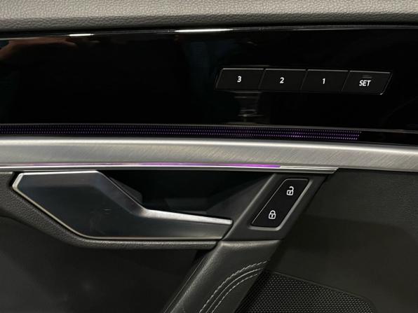 Volkswagen Touareg III с пробегом 2020 года, цена 4 290 000 рублей, 203000 км, внедорожник, Автокод Объявления