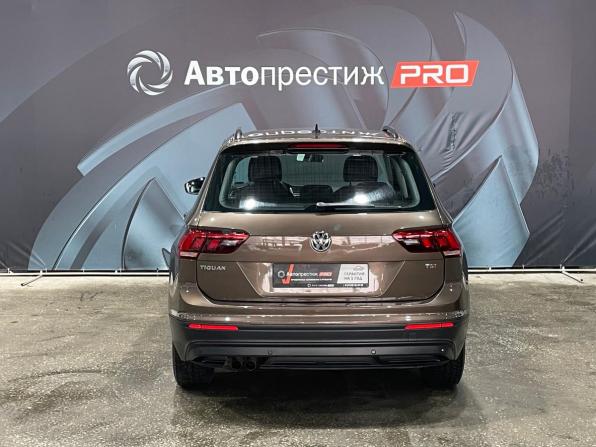 Volkswagen Tiguan II с пробегом 2017 года, цена 1 790 000 рублей, 132029 км, внедорожник, Автокод Объявления